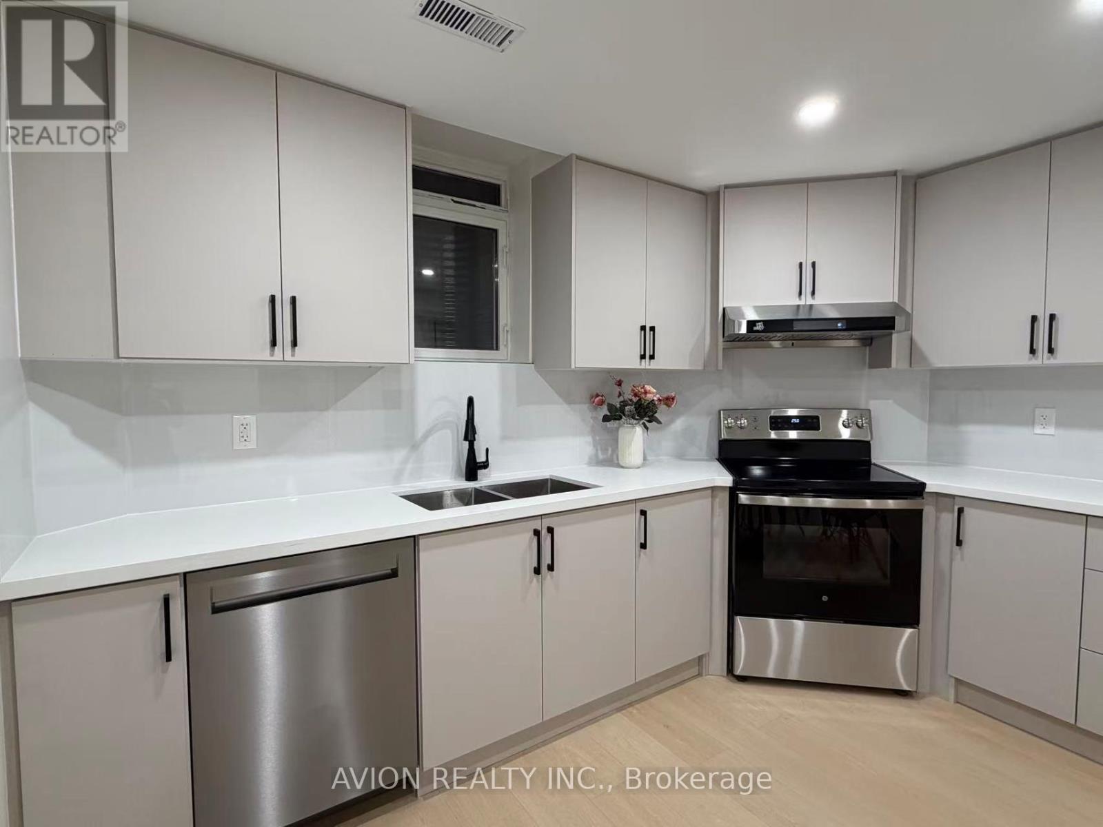 Basement - 79 Sweet Water Crescent, Richmond Hill, Ontario  L4S 2B2 - Photo 6 - N12883068