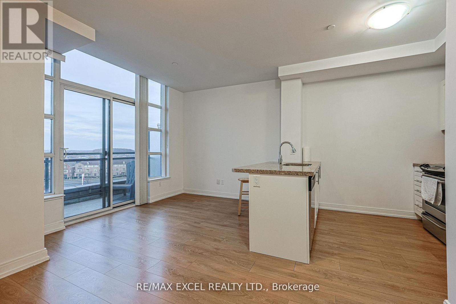 733 - 540 Bur Oak Avenue, Markham, Ontario  L6C 0C4 - Photo 10 - N12883070