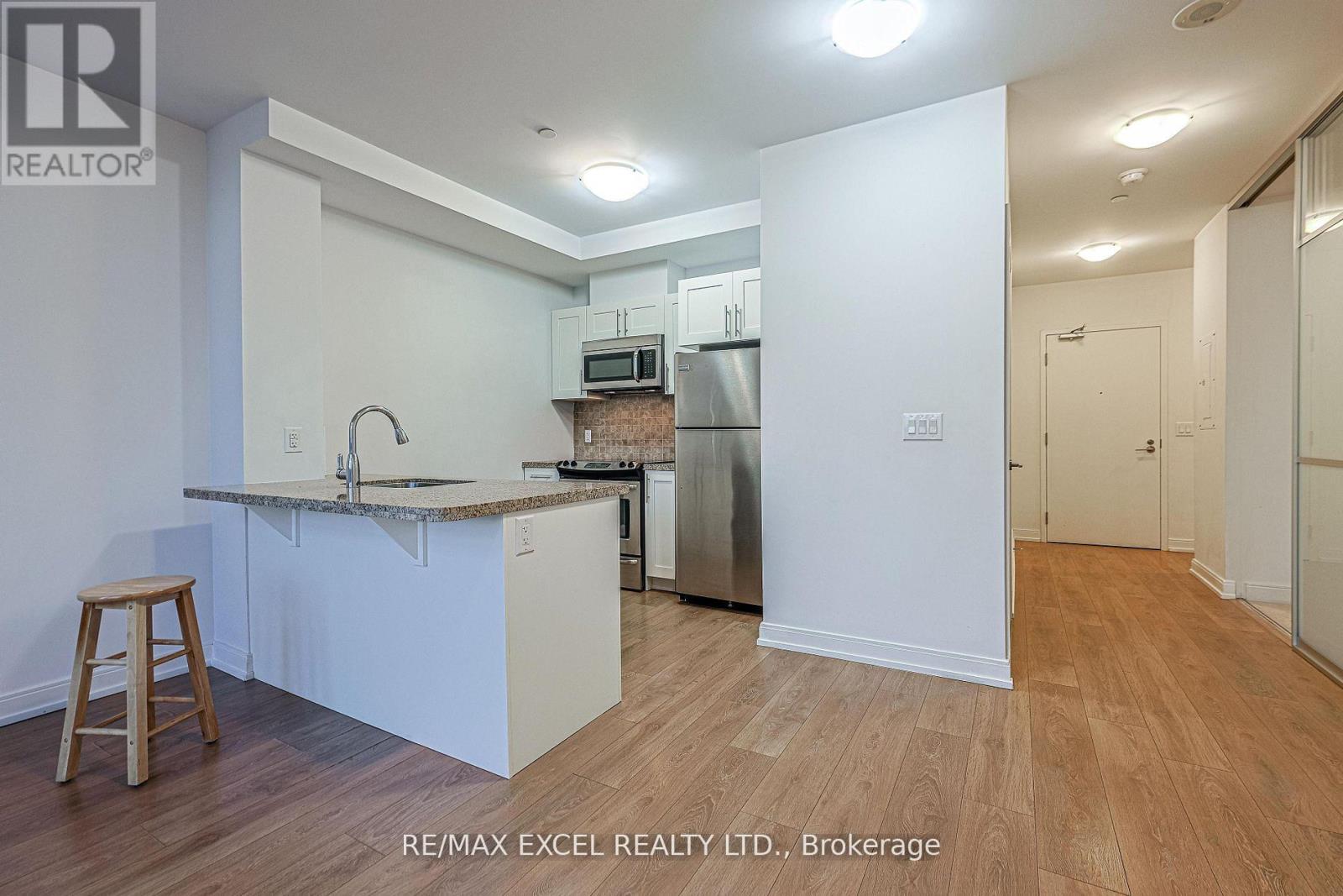 733 - 540 Bur Oak Avenue, Markham, Ontario  L6C 0C4 - Photo 4 - N12883070