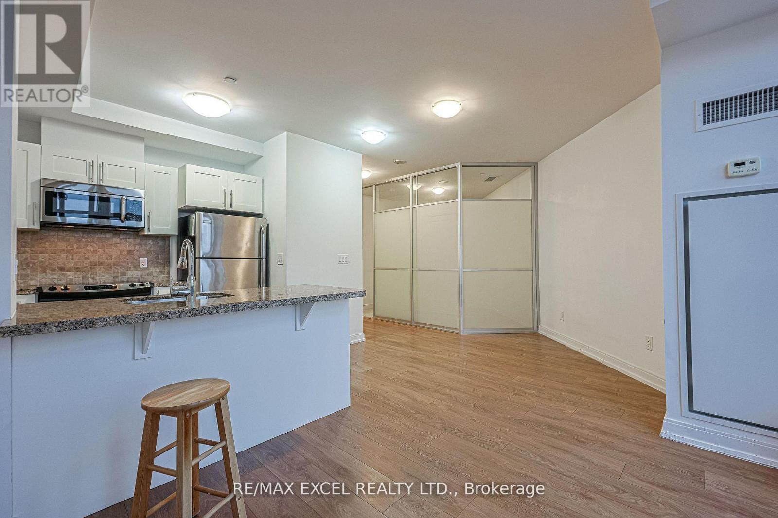 733 - 540 Bur Oak Avenue, Markham, Ontario  L6C 0C4 - Photo 7 - N12883070