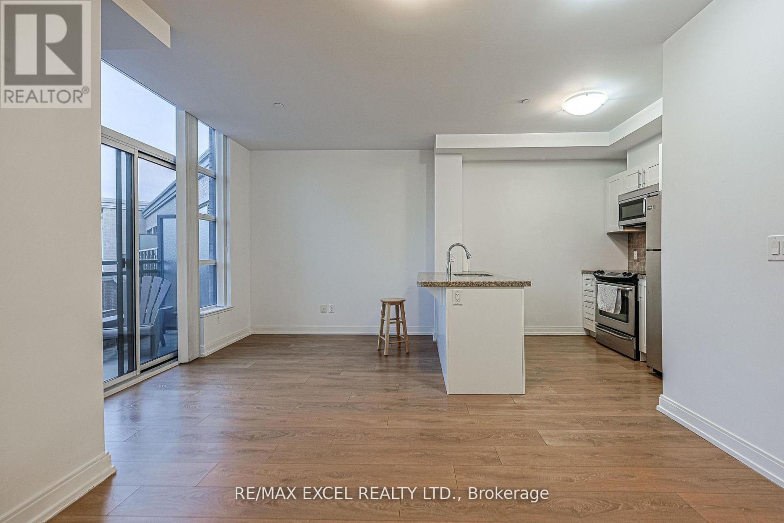 733 - 540 Bur Oak Avenue, Markham, Ontario  L6C 0C4 - Photo 8 - N12883070