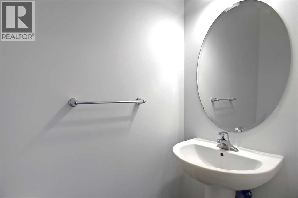 39 Yorkville Boulevard Sw, Calgary, Alberta  T2X 4K2 - Photo 7 - A2287544