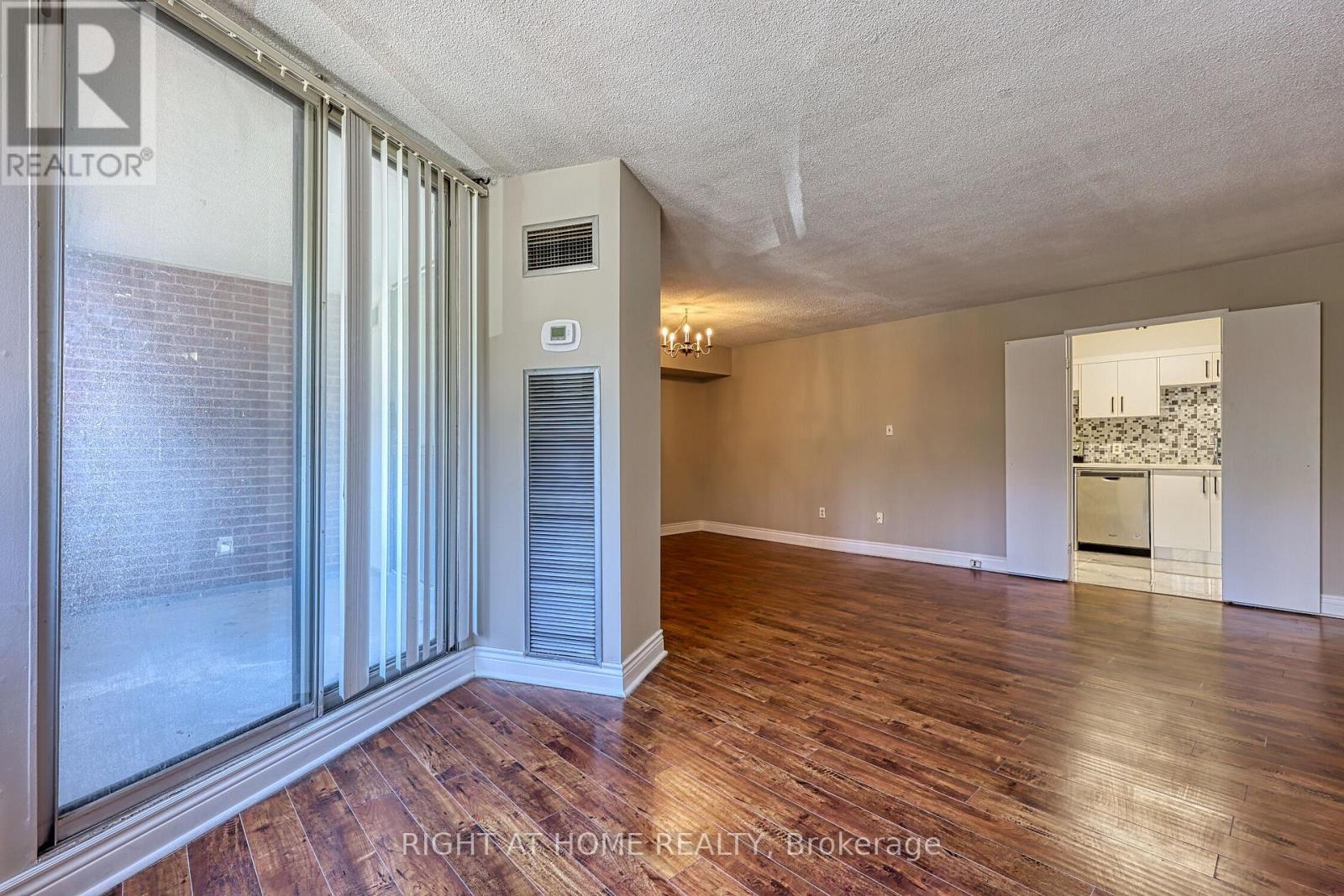 1580 Mississauga Valley Boulevard, Mississauga, Ontario  L5A 3T8 - Photo 10 - W12881108