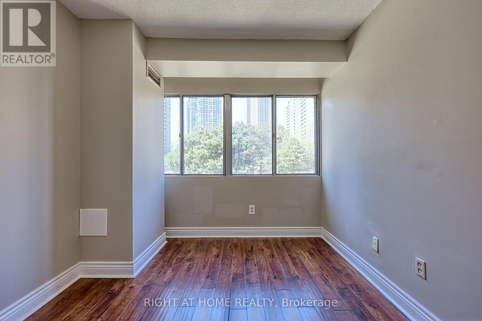 1580 Mississauga Valley Boulevard, Mississauga, Ontario  L5A 3T8 - Photo 30 - W12881108