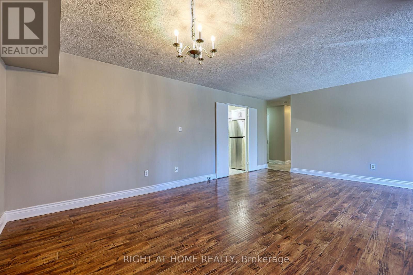 1580 Mississauga Valley Boulevard, Mississauga, Ontario  L5A 3T8 - Photo 13 - W12881108