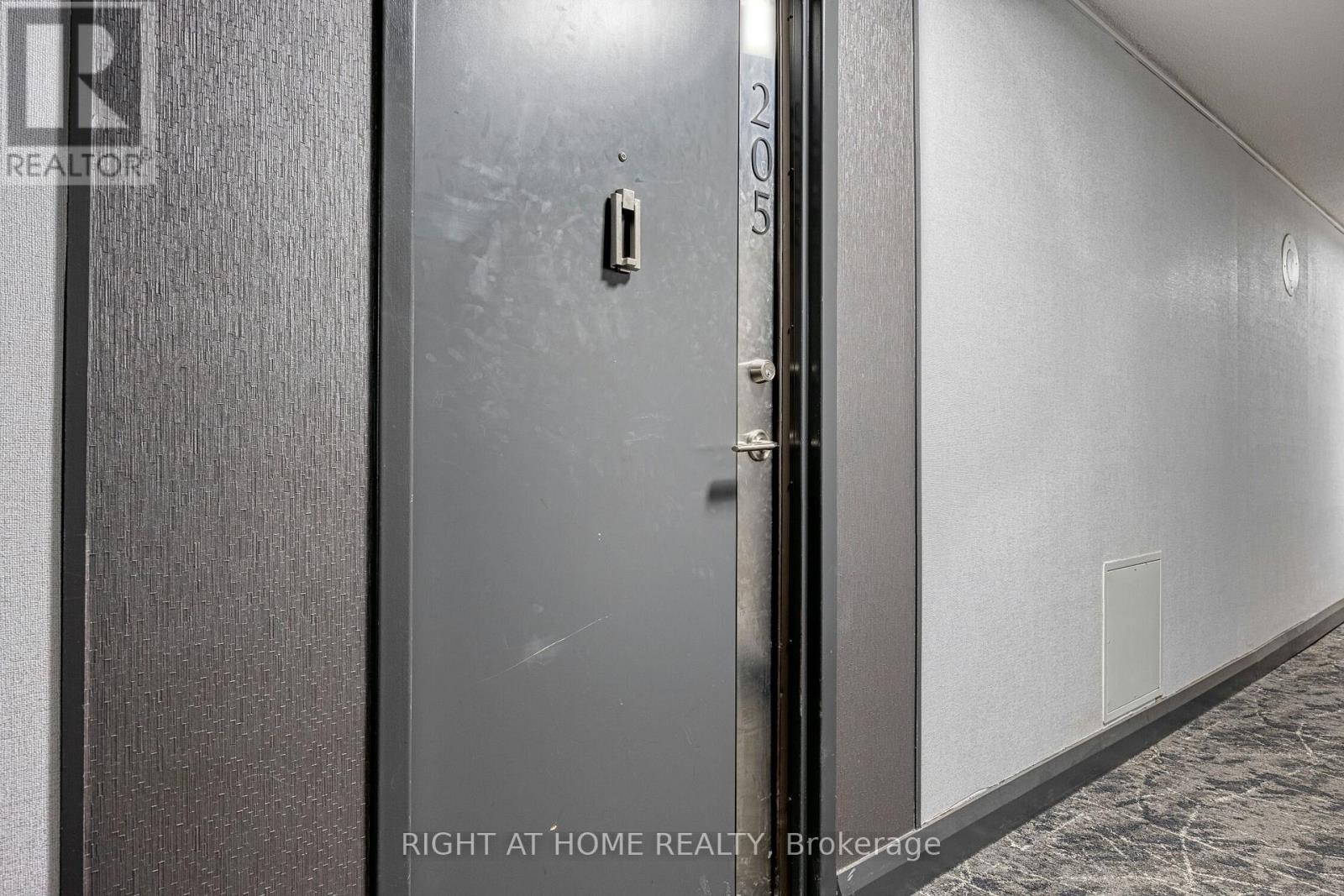 1580 Mississauga Valley Boulevard, Mississauga, Ontario  L5A 3T8 - Photo 6 - W12881108