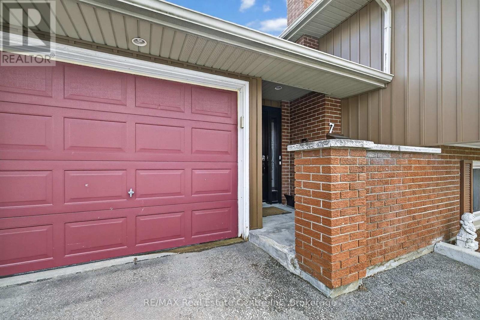 7 Sanderson Drive, Guelph (Willow West/sugarbush/west Acres), Ontario  N1H 6T7 - Photo 35 - X12851228