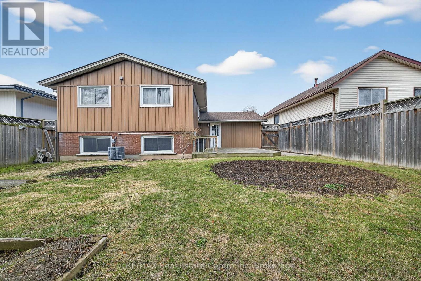 7 Sanderson Drive, Guelph (Willow West/sugarbush/west Acres), Ontario  N1H 6T7 - Photo 38 - X12851228