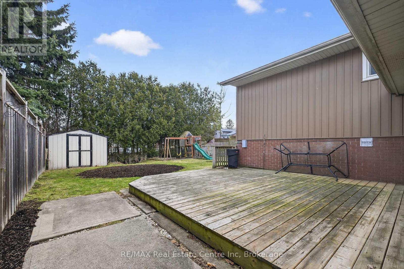 7 Sanderson Drive, Guelph (Willow West/sugarbush/west Acres), Ontario  N1H 6T7 - Photo 41 - X12851228