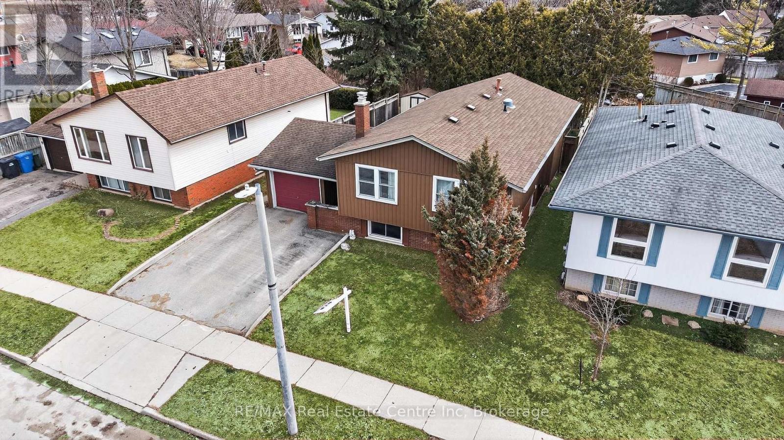 7 Sanderson Drive, Guelph (Willow West/sugarbush/west Acres), Ontario  N1H 6T7 - Photo 42 - X12851228