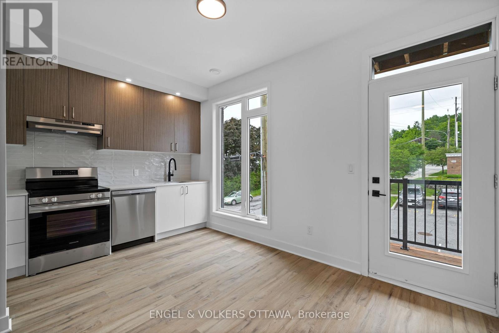 C - 1260 Marenger Street, Ottawa, Ontario  K1C 1S2 - Photo 4 - X12883096