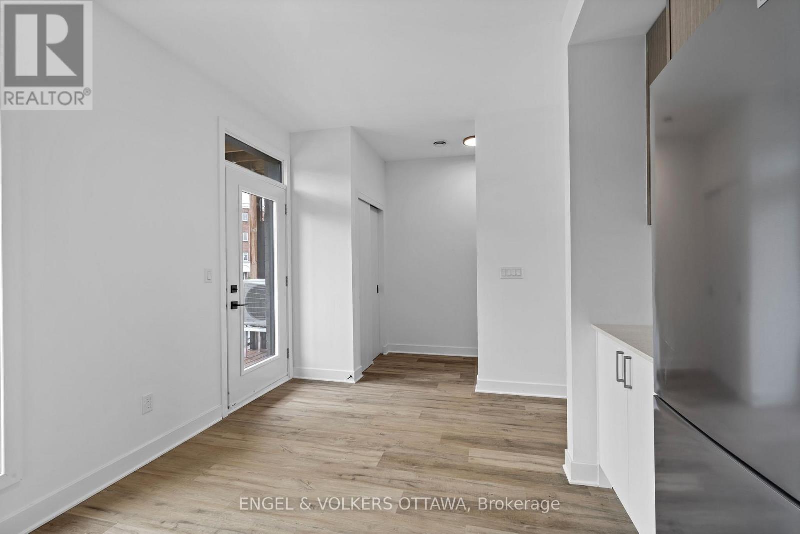 C - 1260 Marenger Street, Ottawa, Ontario  K1C 1S2 - Photo 6 - X12883096