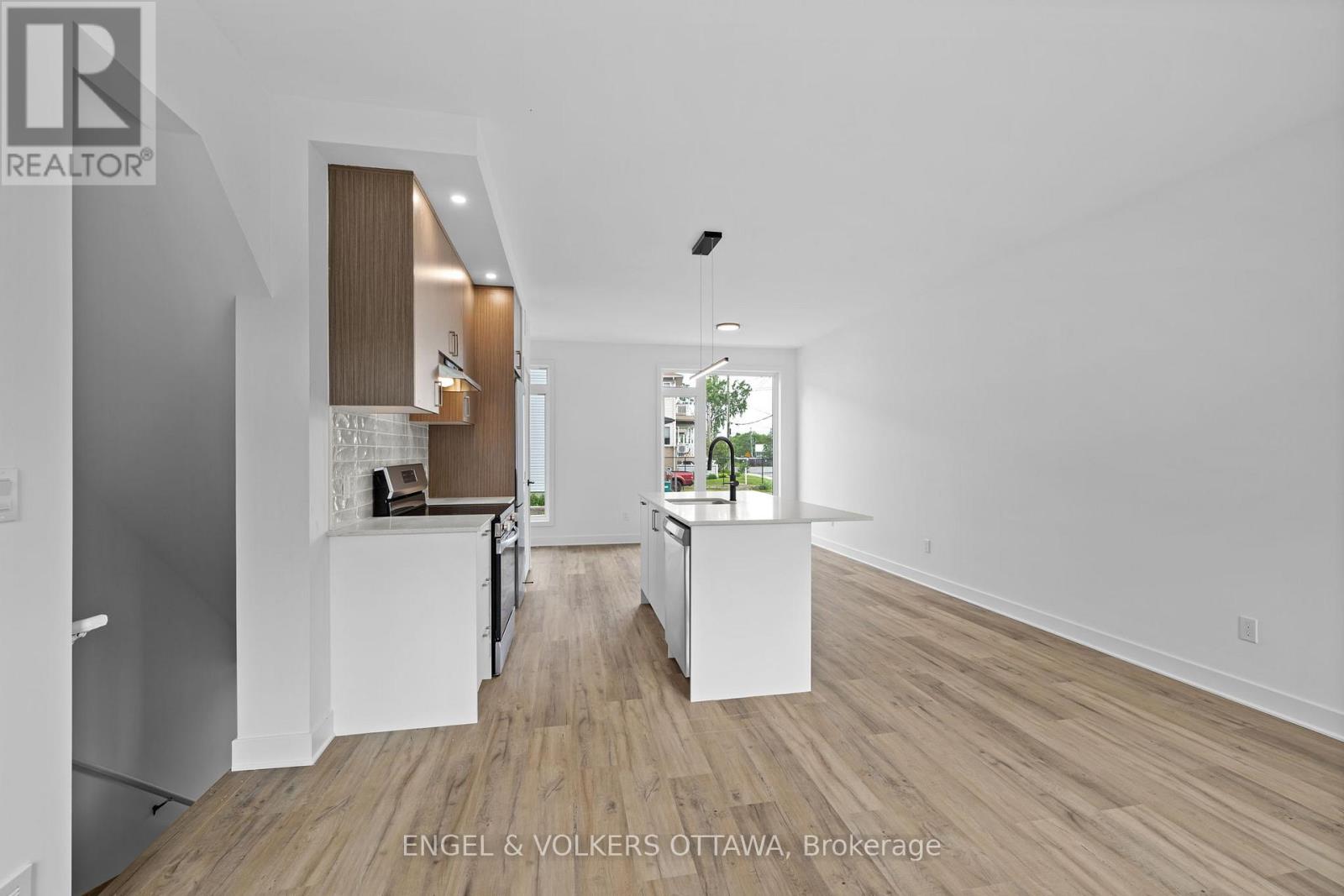 D - 1260 Marenger Street, Ottawa, Ontario  K1C 1S2 - Photo 10 - X12883106