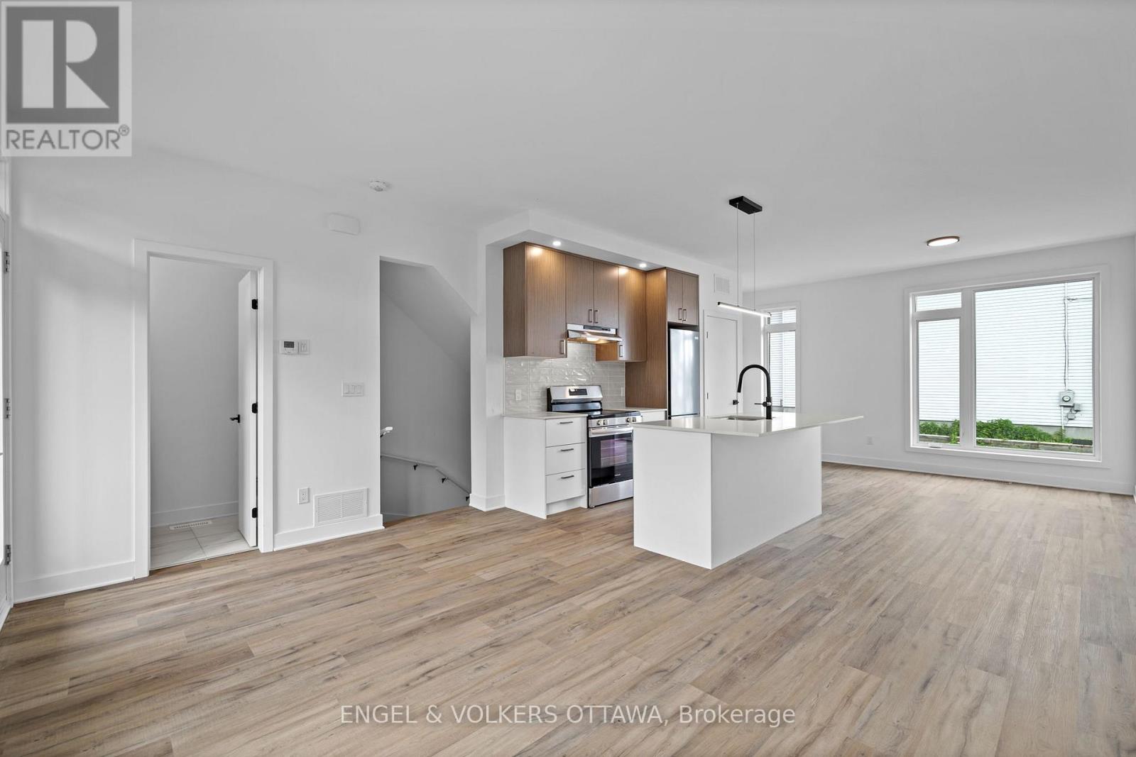 D - 1260 Marenger Street, Ottawa, Ontario  K1C 1S2 - Photo 11 - X12883106