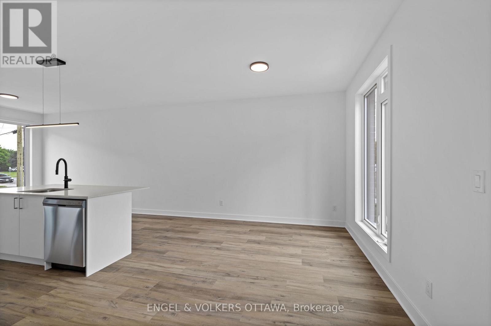 D - 1260 Marenger Street, Ottawa, Ontario  K1C 1S2 - Photo 13 - X12883106