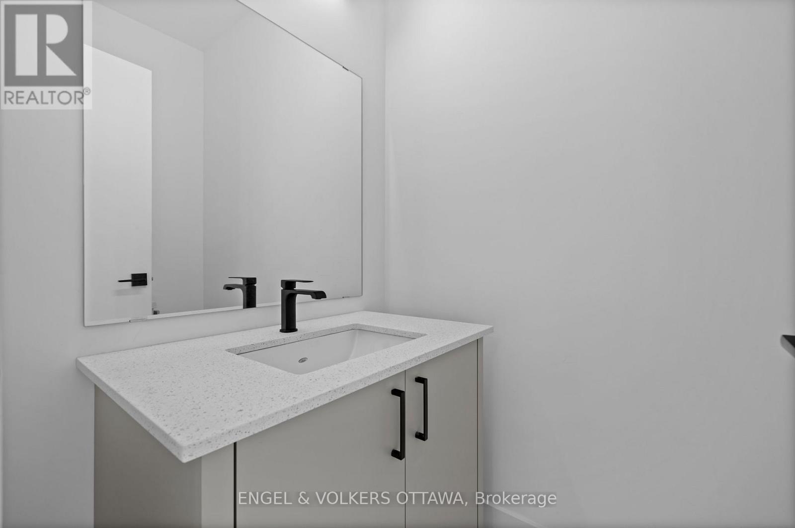 D - 1260 Marenger Street, Ottawa, Ontario  K1C 1S2 - Photo 14 - X12883106