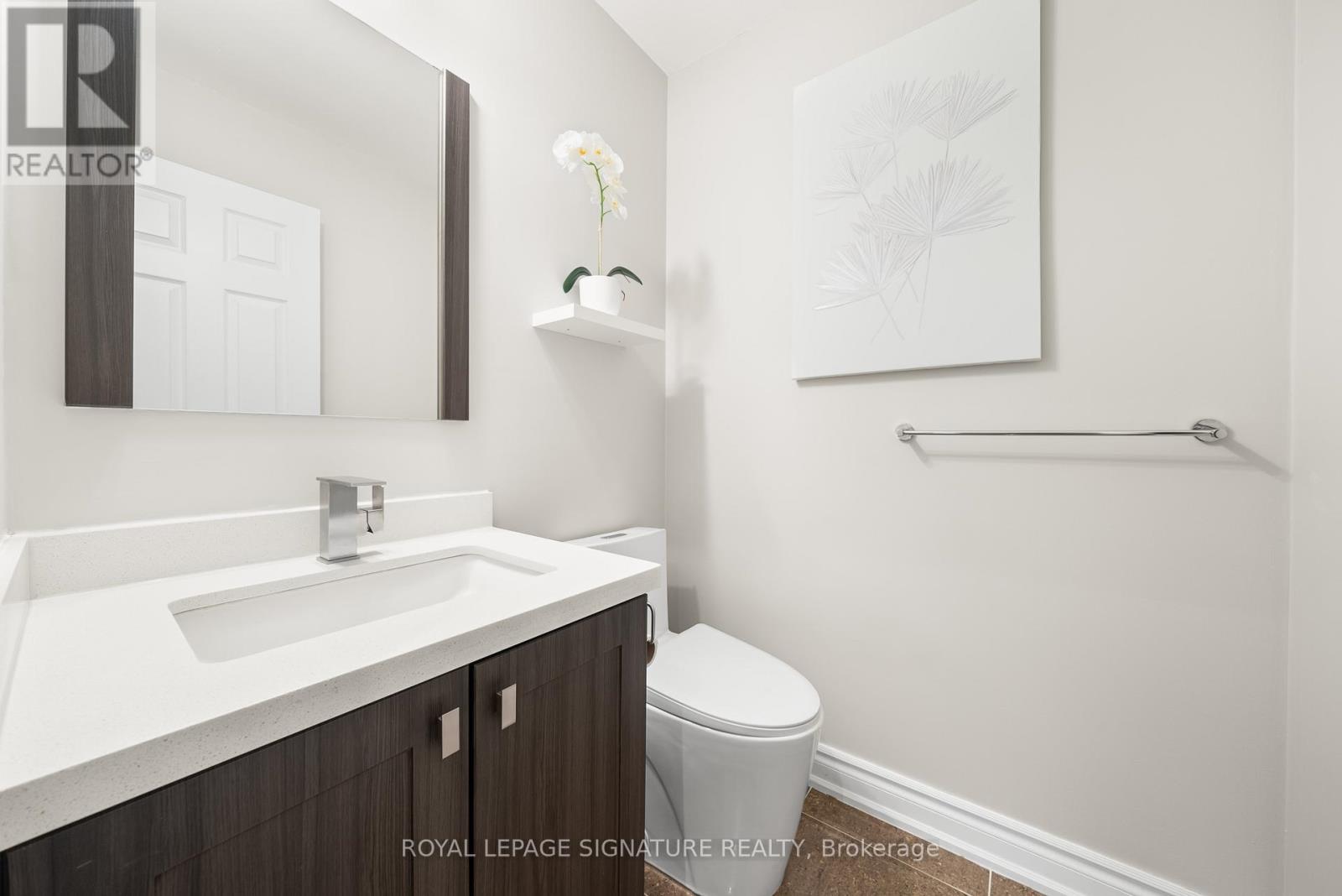 16 Queensgate Court, Markham, Ontario  L3R 8L5 - Photo 13 - N12883092