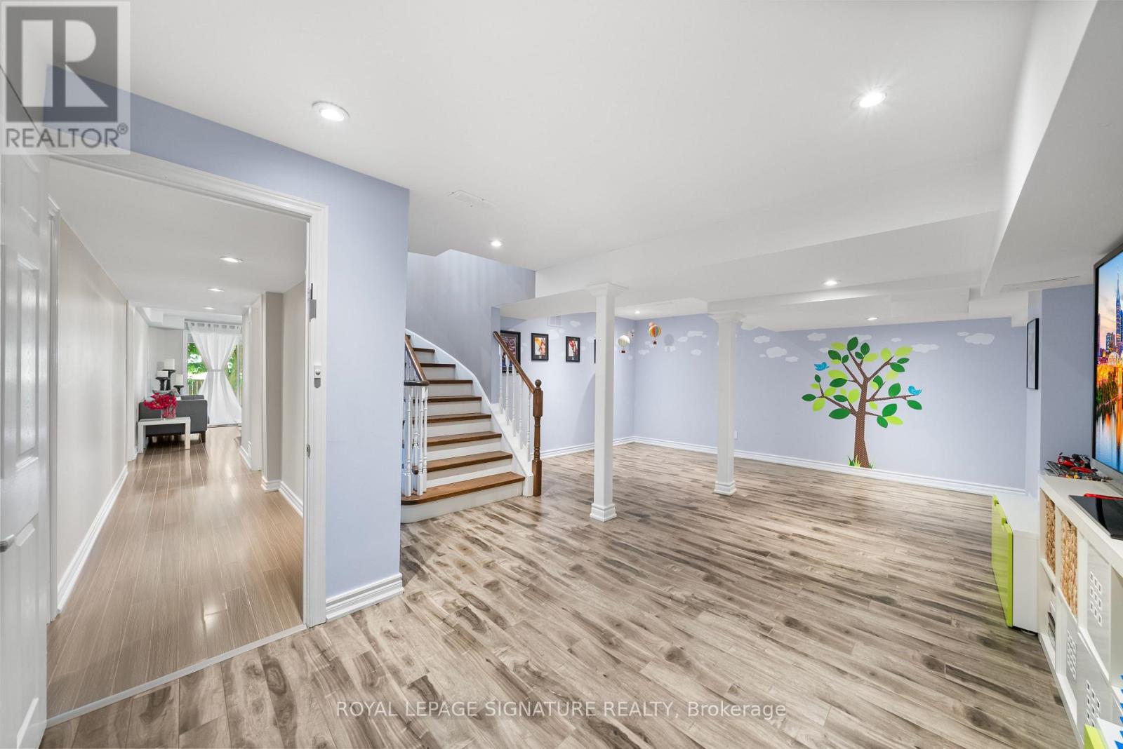 16 Queensgate Court, Markham, Ontario  L3R 8L5 - Photo 26 - N12883092