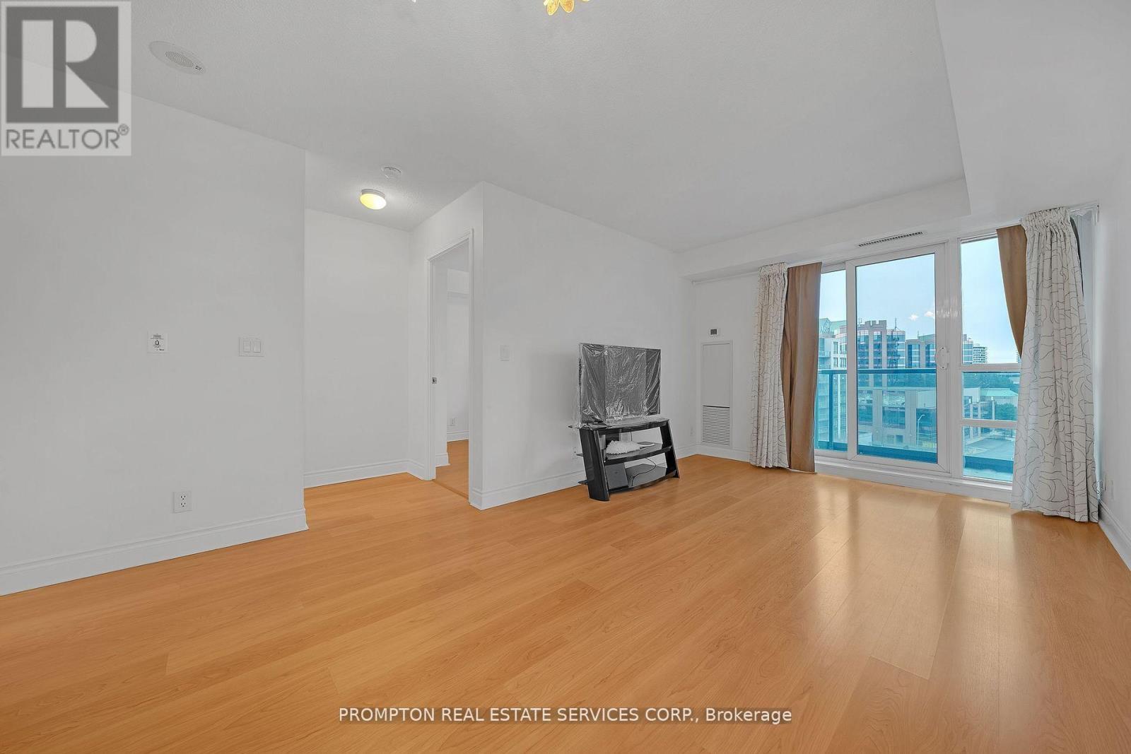 811 - 75 South Town Centre Boulevard, Markham, Ontario  L6G 0B3 - Photo 8 - N12883098