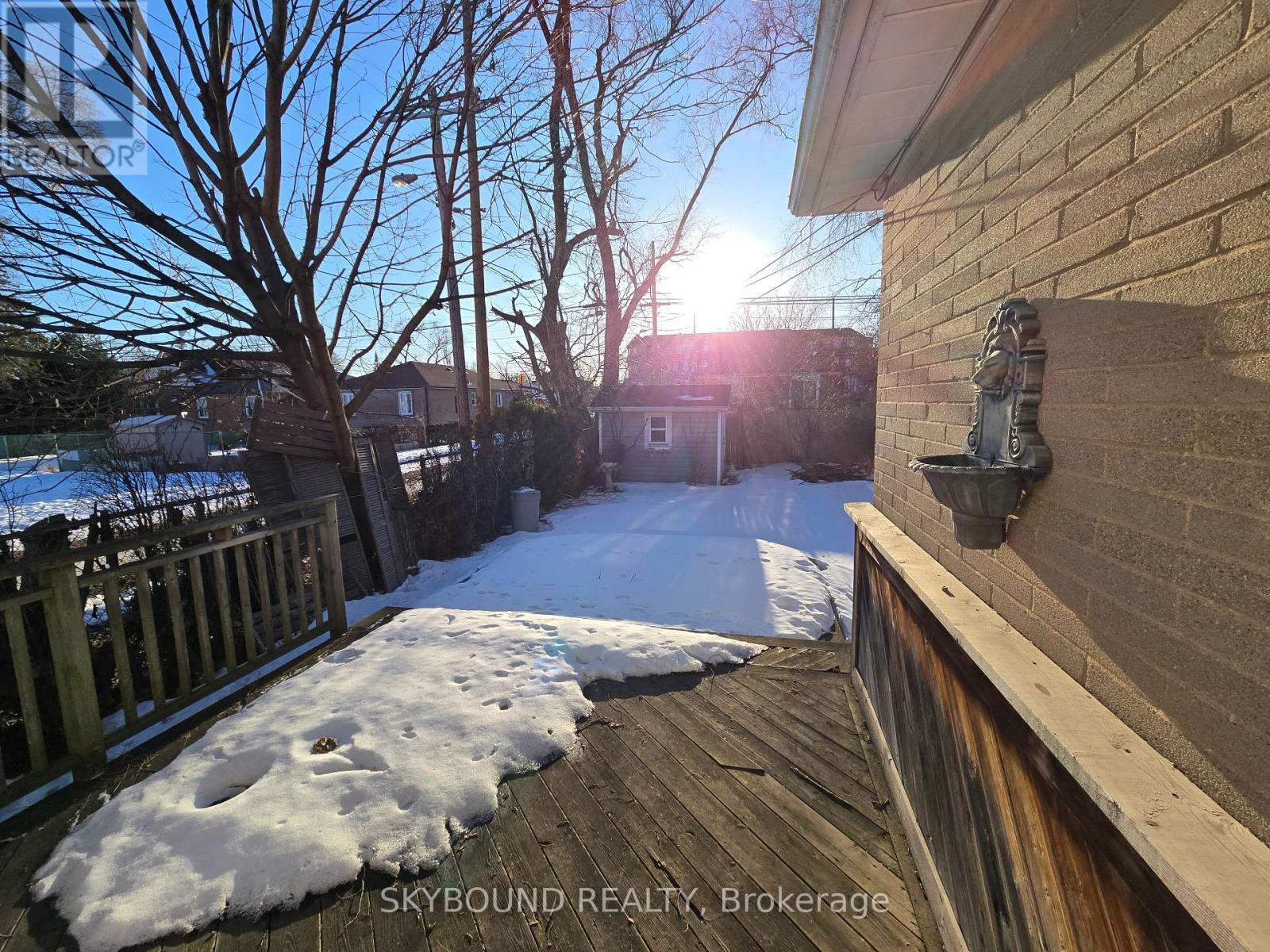 68 Monkton Avenue, Toronto, Ontario  M8Z 4N5 - Photo 25 - W12883090