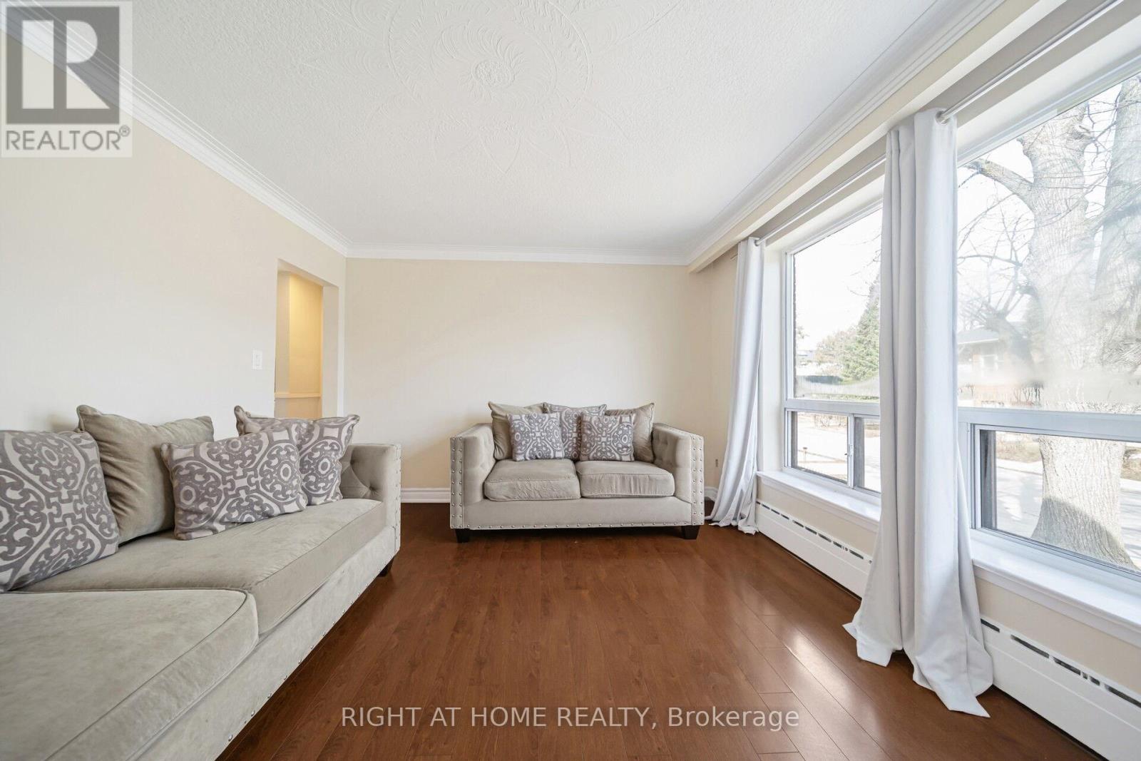 3 - 80 Seventeenth Street, Toronto (New Toronto), Ontario  M8V 3K4 - Photo 13 - W12883122