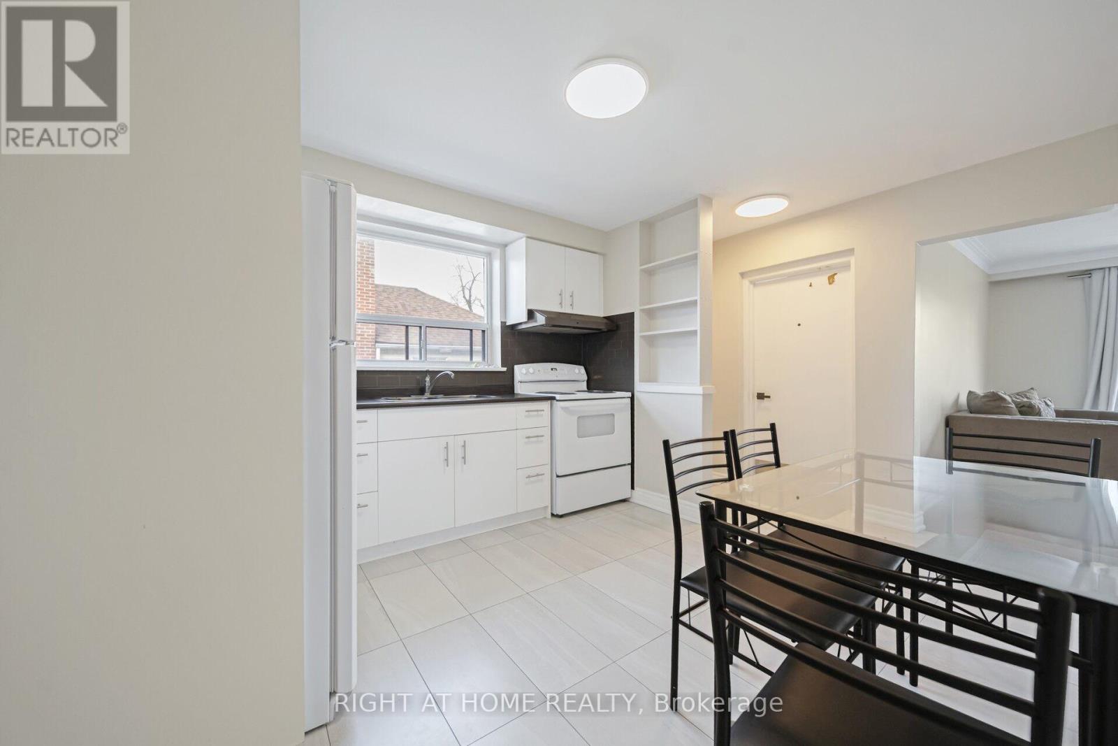 3 - 80 Seventeenth Street, Toronto (New Toronto), Ontario  M8V 3K4 - Photo 19 - W12883122