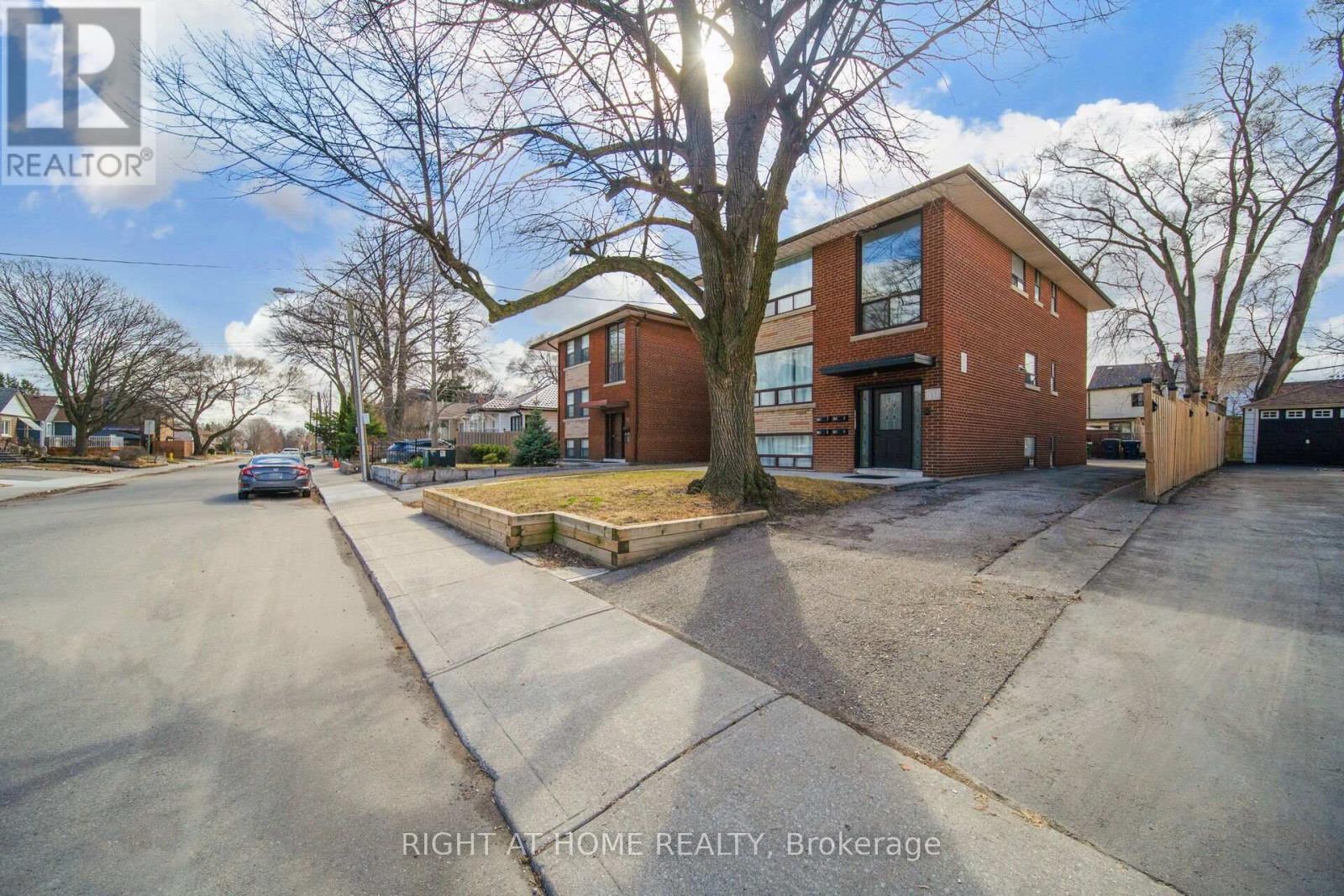 3 - 80 Seventeenth Street, Toronto (New Toronto), Ontario  M8V 3K4 - Photo 6 - W12883122