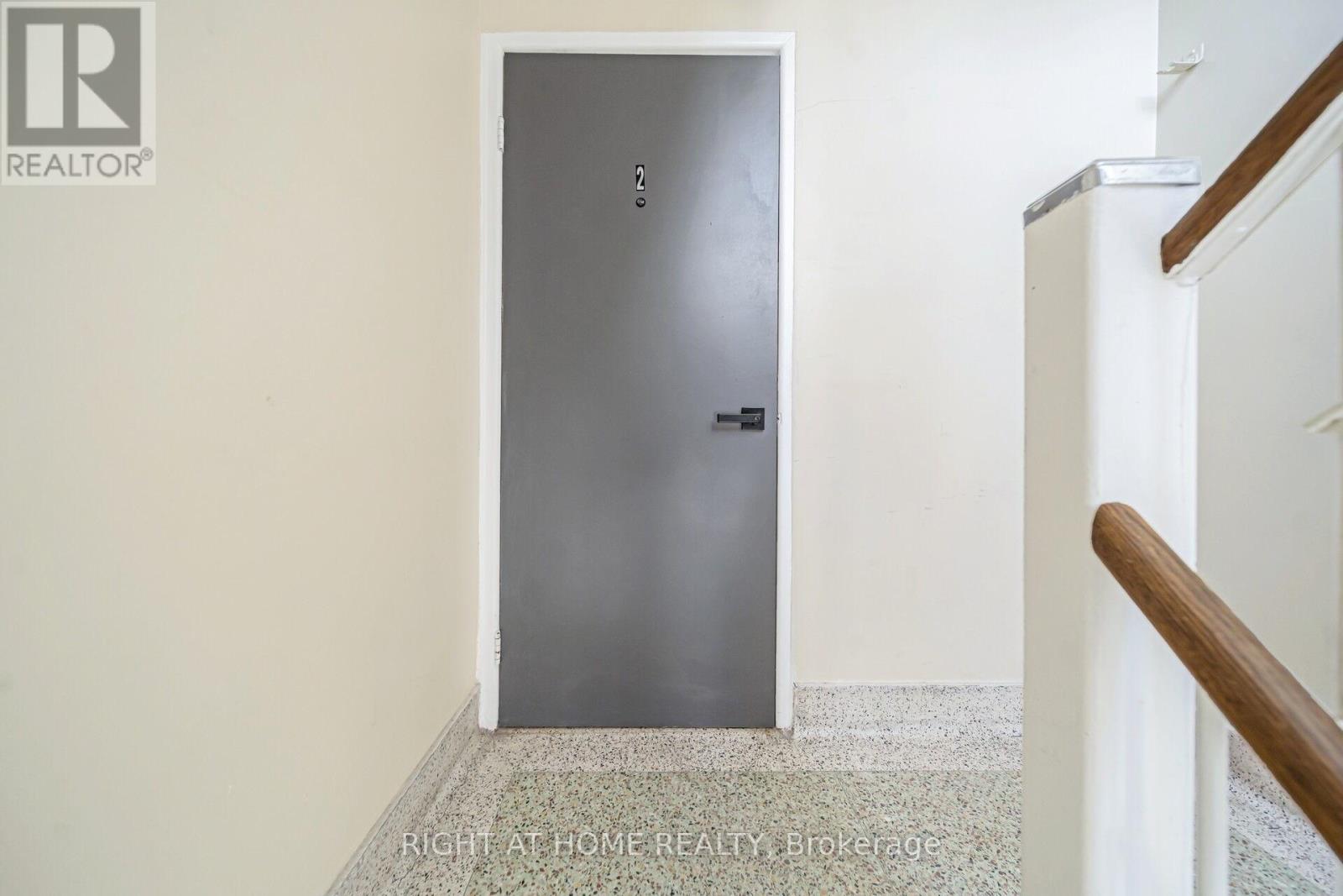 3 - 80 Seventeenth Street, Toronto (New Toronto), Ontario  M8V 3K4 - Photo 9 - W12883122