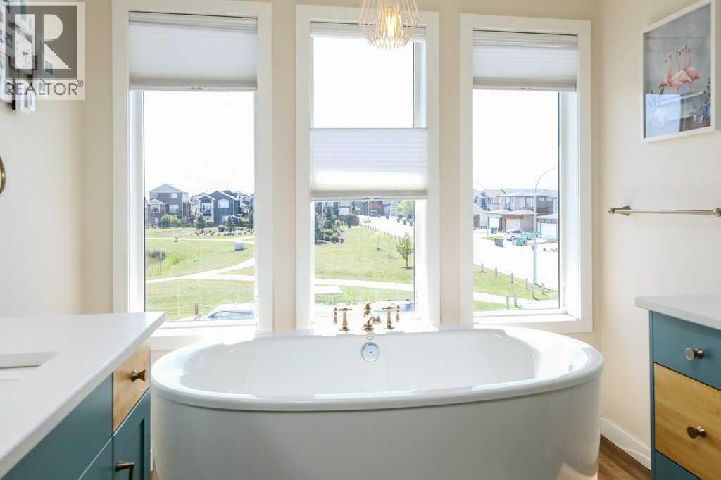 7 Greywolf Road N, Lethbridge, Alberta  T1H 7E8 - Photo 32 - A2293215