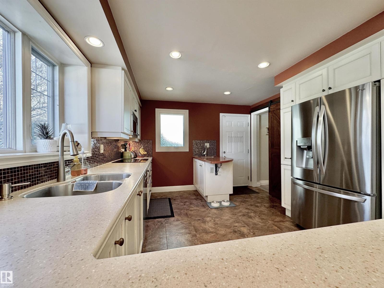 4 Wolf Cr Nw Nw, Edmonton, Alberta  T5T 1E2 - Photo 7 - E4477501