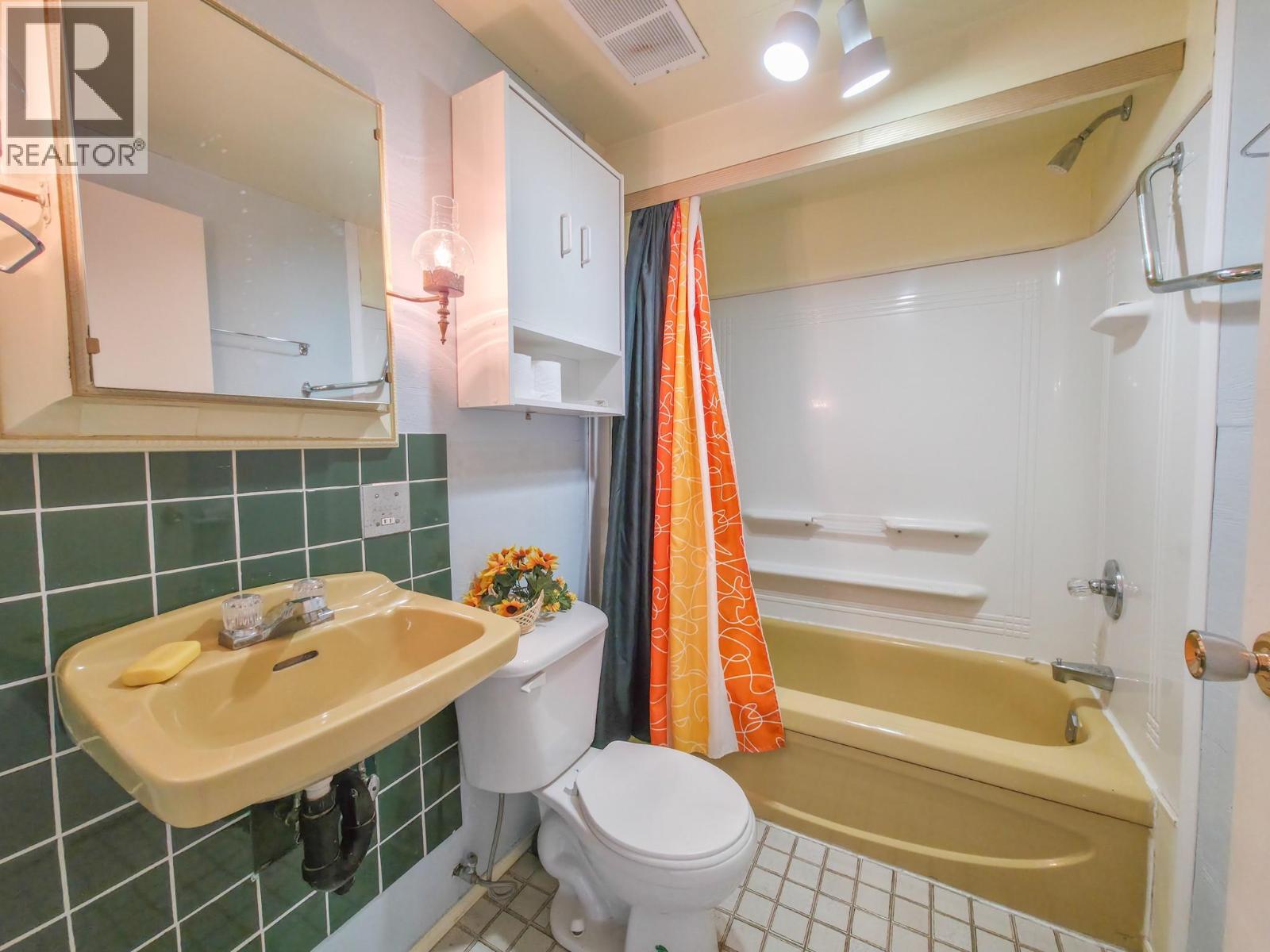 309 Fowler Street, Riondel, British Columbia  V0B 2B0 - Photo 29 - 10376656