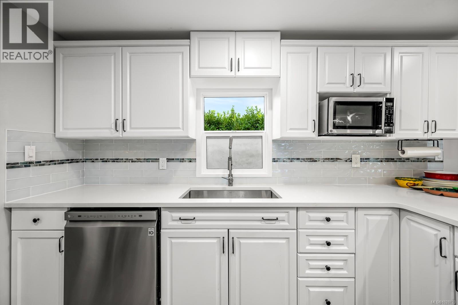 28 2625 Mansfield Dr, Courtenay, British Columbia  V9N 2N2 - Photo 20 - 1028823