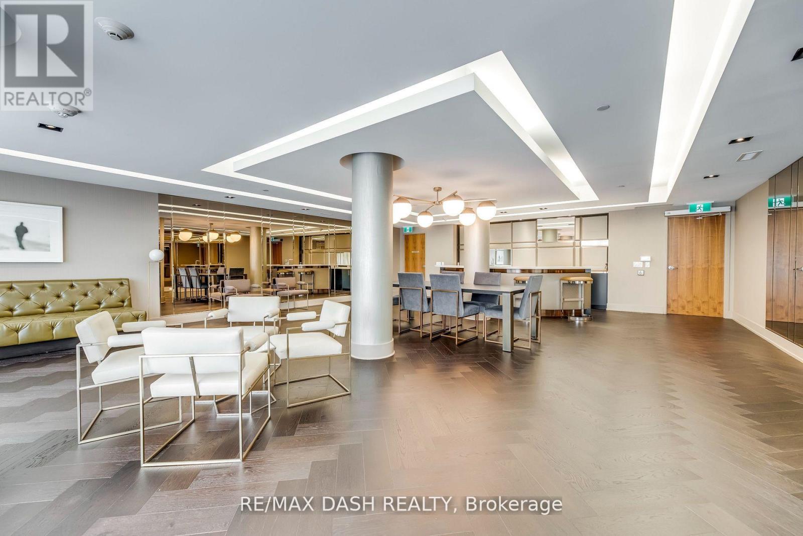 413 - 170 Chiltern Hill Road, Toronto, Ontario  M6C 0A9 - Photo 3 - C12883128