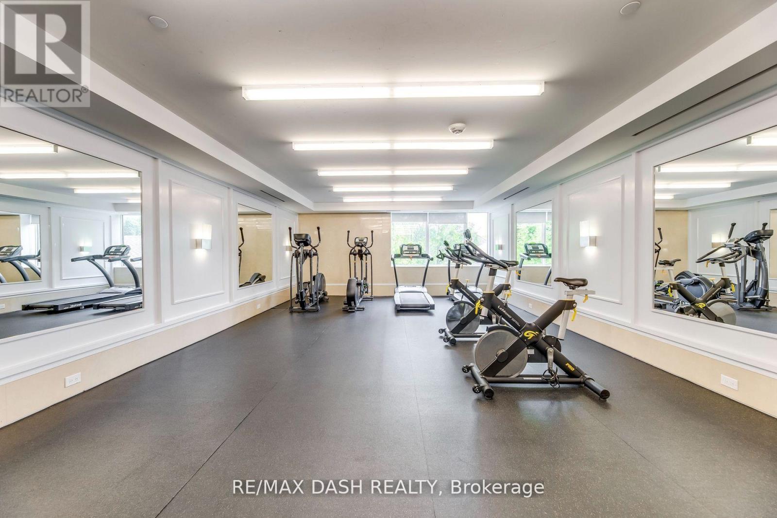 413 - 170 Chiltern Hill Road, Toronto, Ontario  M6C 0A9 - Photo 6 - C12883128