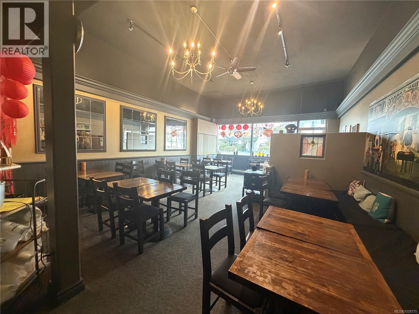 1871 Oak Bay Ave, Victoria, British Columbia  V8R 1C6 - Photo 10 - 1028775