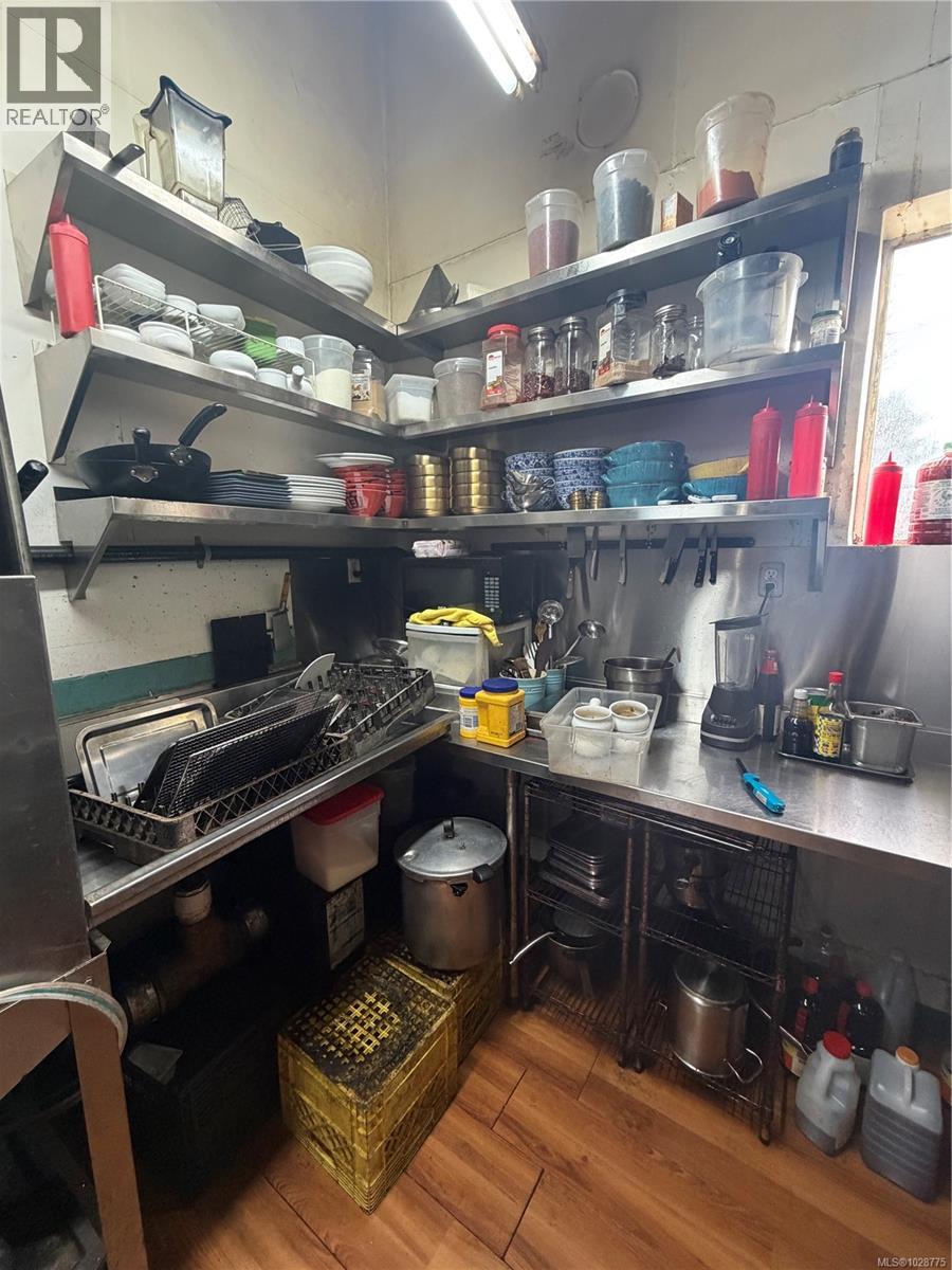 1871 Oak Bay Ave, Victoria, British Columbia  V8R 1C6 - Photo 4 - 1028775