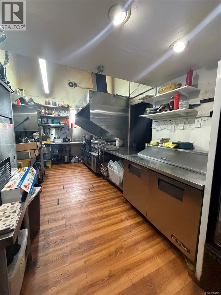 1871 Oak Bay Ave, Victoria, British Columbia  V8R 1C6 - Photo 8 - 1028775