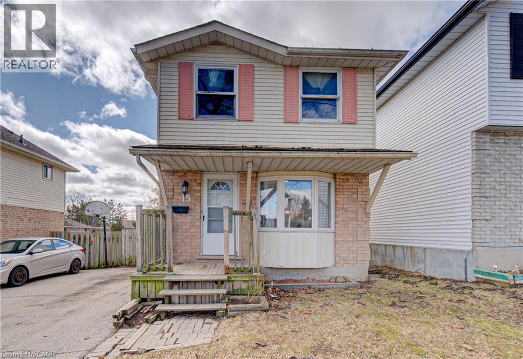 15 CARTER Crescent, Cambridge, Ontario