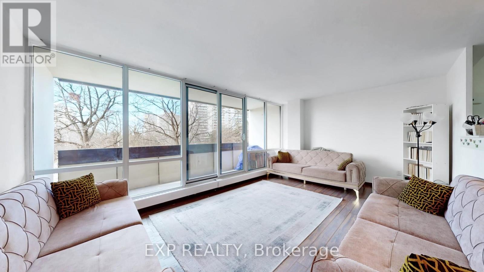 304 - 455 Sentinel Road, Toronto (York University Heights), Ontario  M3J 1V5 - Photo 2 - W12879132