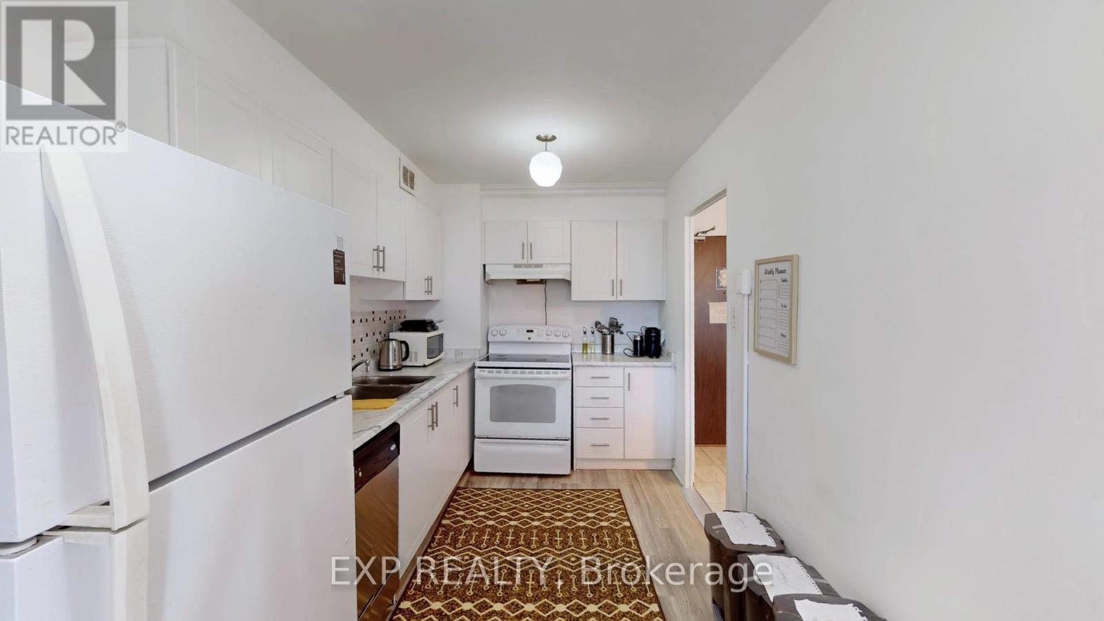 304 - 455 Sentinel Road, Toronto (York University Heights), Ontario  M3J 1V5 - Photo 7 - W12879132