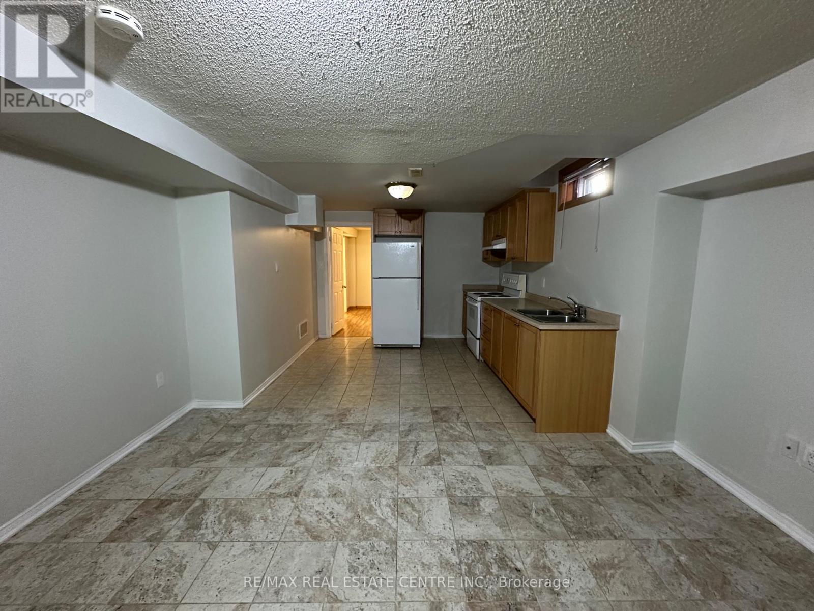 43 Windmill Boulevard, Brampton (Fletcher's Creek South), Ontario  L6Y 3E9 - Photo 12 - W12881122