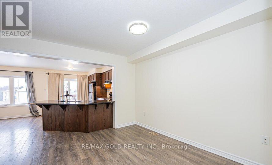 138 Watermill Street, Kitchener, Ontario  N2P 0H3 - Photo 5 - X12859808