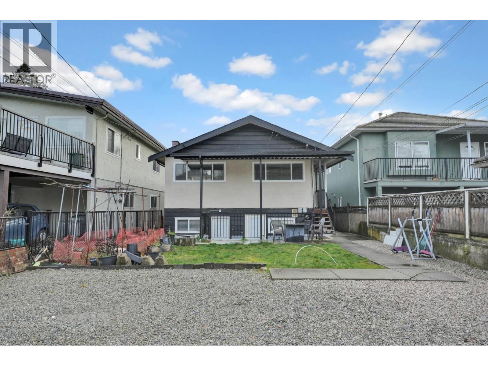 6805 Sherbrooke Street, Vancouver, British Columbia V5X 4C9 - Photo 3 - R3099676