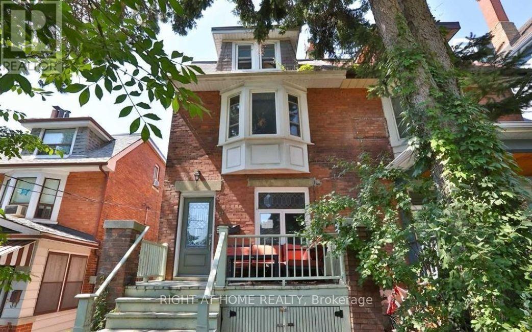 4 - 82 INDIAN ROAD, Toronto, Ontario