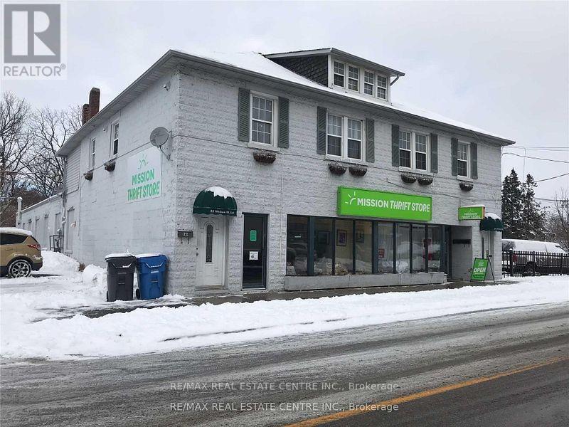 24 NELSON E, Brampton, Ontario