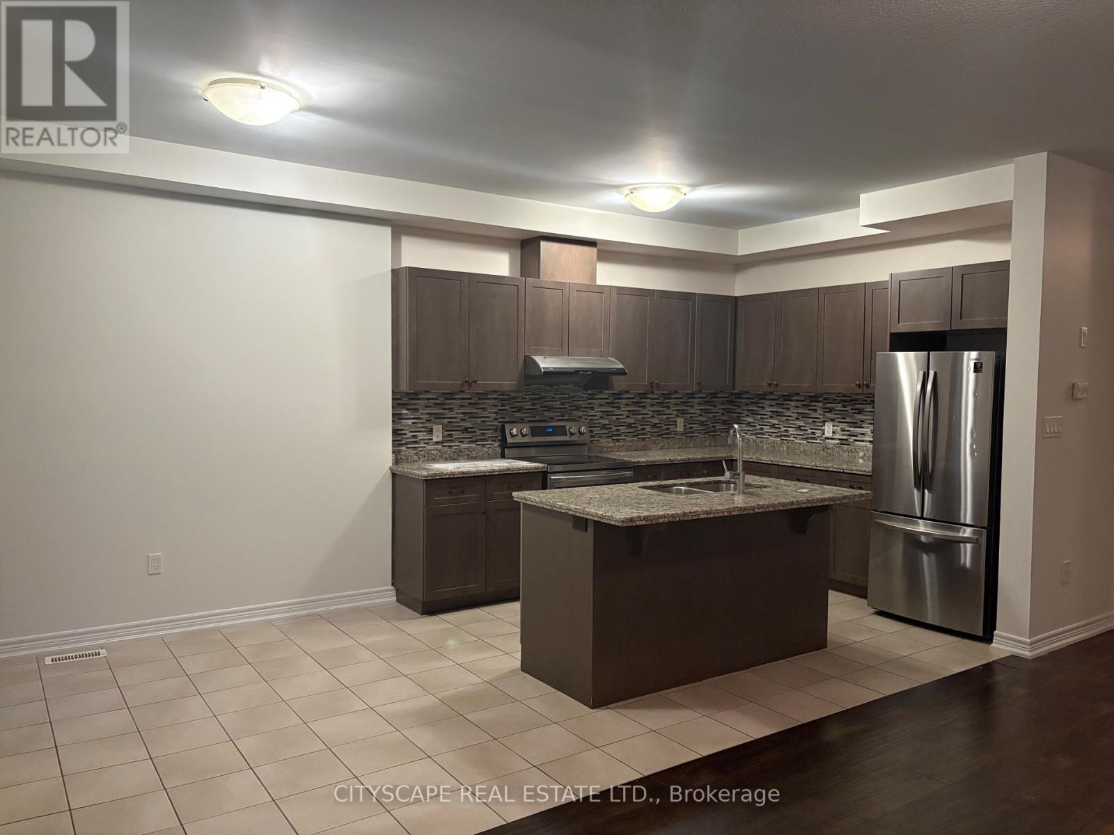 87 Sonoma Valley Crescent E, Hamilton, Ontario  L9B 0J3 - Photo 4 - X12829428