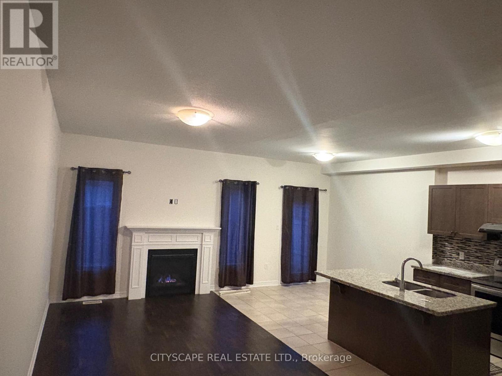 87 Sonoma Valley Crescent E, Hamilton, Ontario  L9B 0J3 - Photo 3 - X12829428