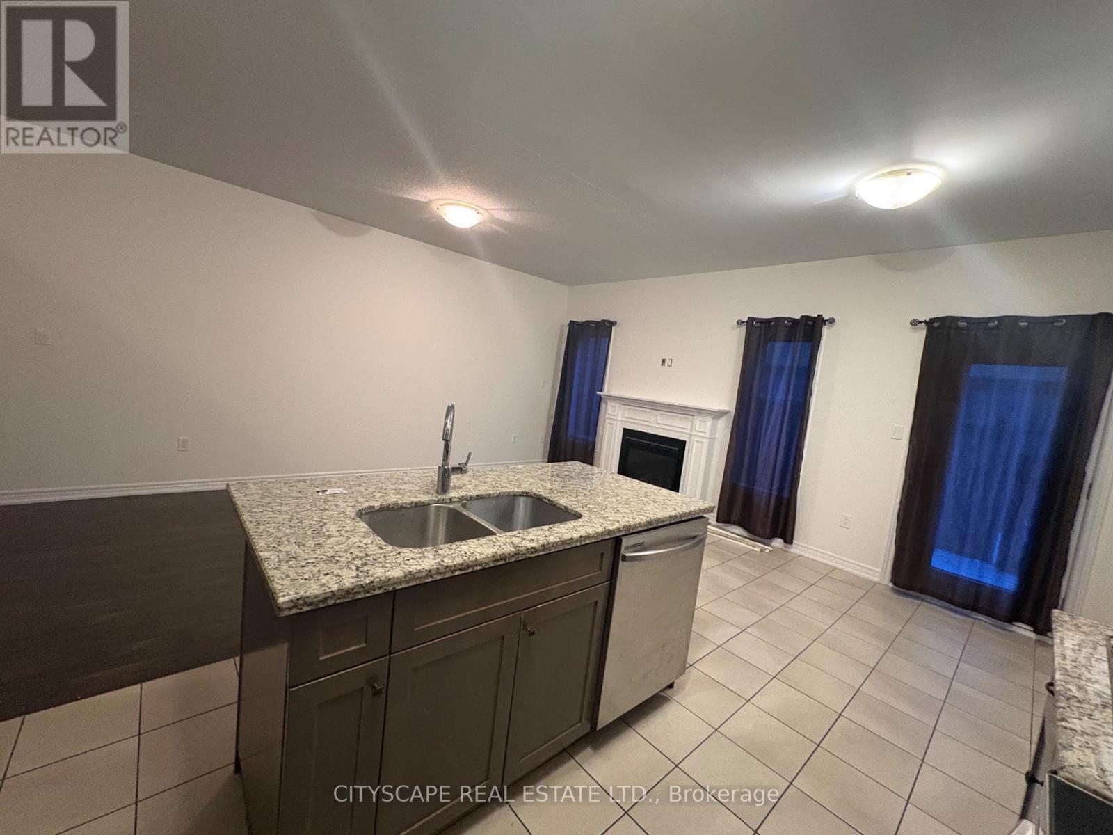 87 Sonoma Valley Crescent E, Hamilton, Ontario  L9B 0J3 - Photo 5 - X12829428