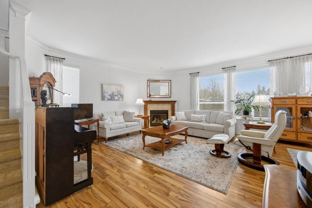 32610 Hood Avenue, Mission, British Columbia  V2V 7P5 - Photo 3 - R3099042