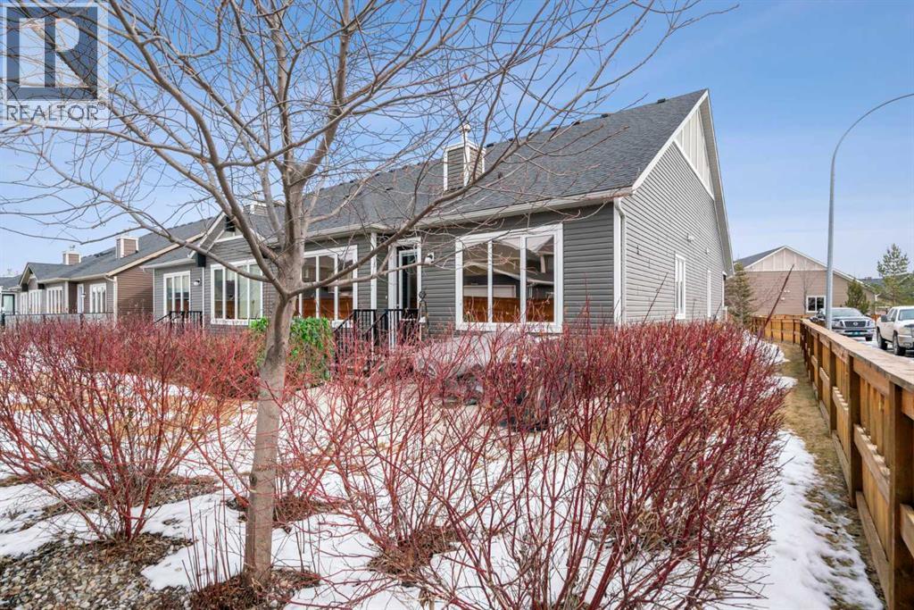 25 Fireside Landing, Cochrane, Alberta  T4C 0V9 - Photo 47 - A2285252